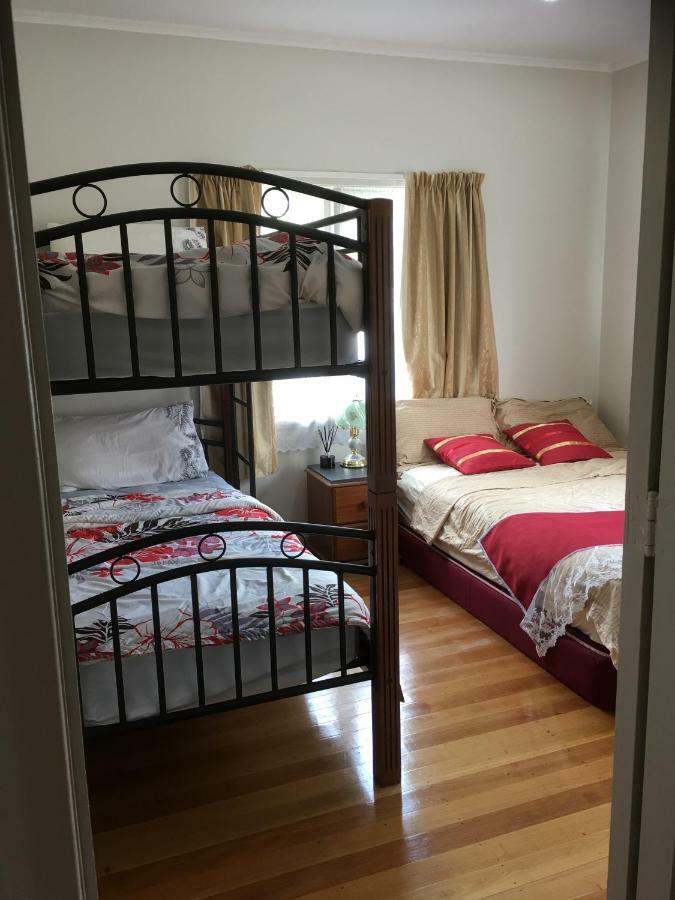 At Homestay Auckland Extérieur photo